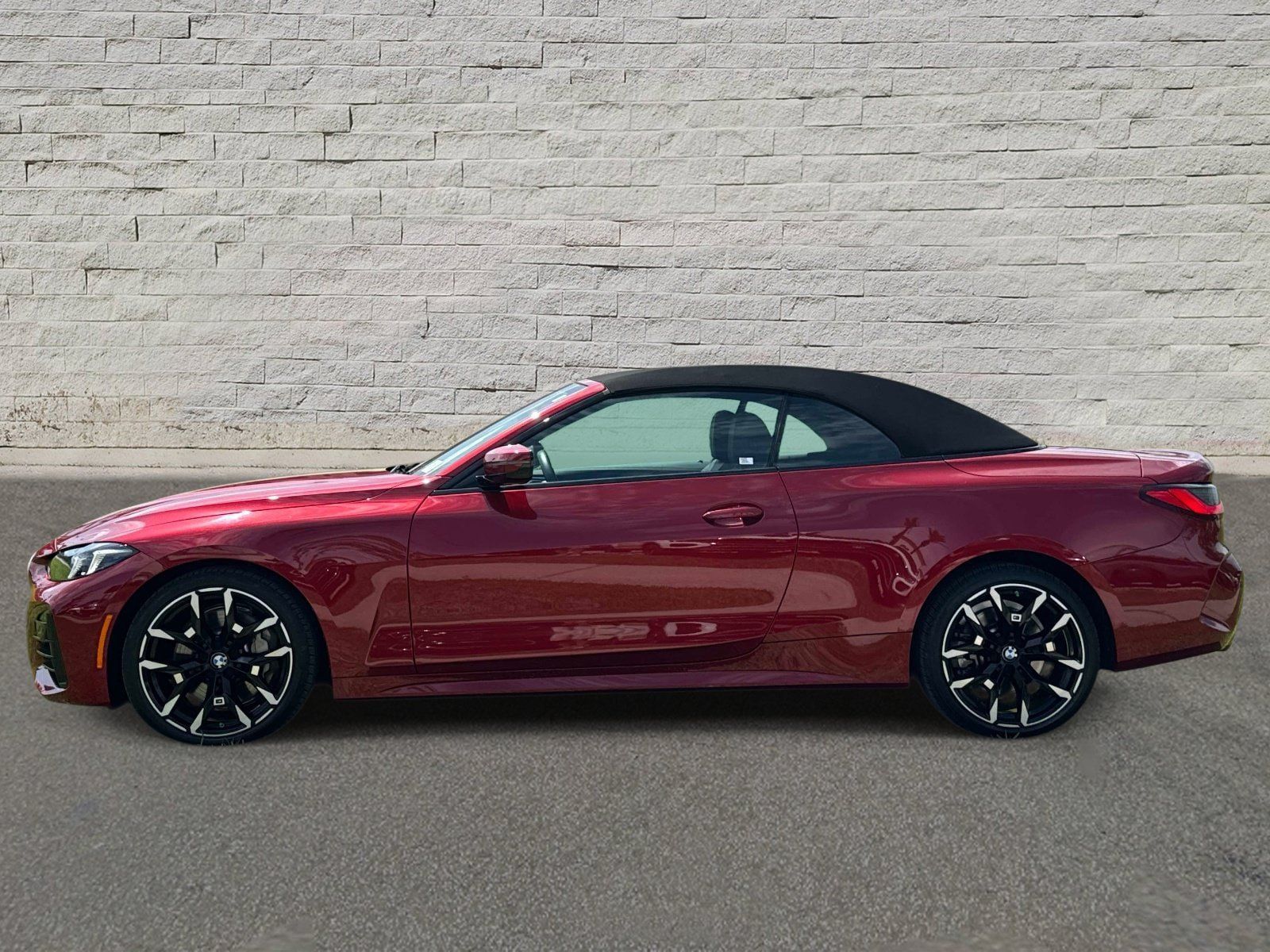 Used 2026 BMW 430i xDrive Convertible AWD/4WD image 2