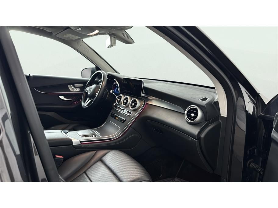 Used 2020 Mercedes-Benz GLC 300 image 20