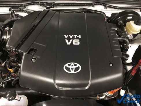 Used 2012 Toyota Tacoma 4x4 Double Cab w/ TRD Sport Upgrade Pkg image 44