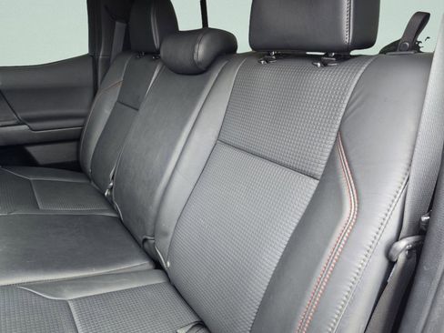 Used 2019 Toyota Tacoma TRD Pro image 31