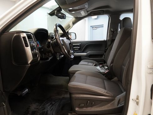 Used 2018 Chevrolet Silverado 1500 LT w/ LT Eassist Package image 4