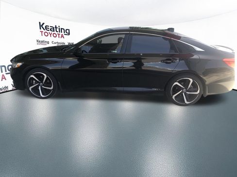 Used 2018 Honda Accord Sport image 3