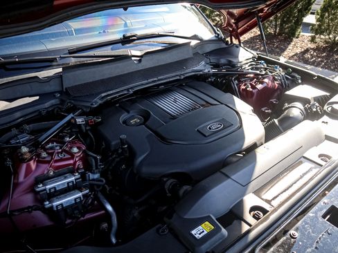 Used 2017 Land Rover Range Rover Sport HSE image 33