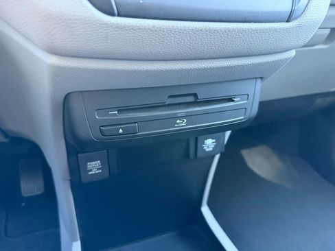 Used 2018 Honda Odyssey EX-L image 38