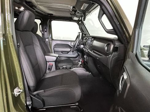 Used 2023 Jeep Wrangler Unlimited w/ Cold Weather Group AWD/4WD image 29