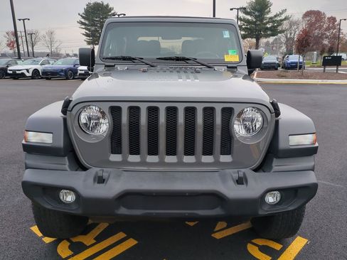 Used 2019 Jeep Wrangler Sport image 9