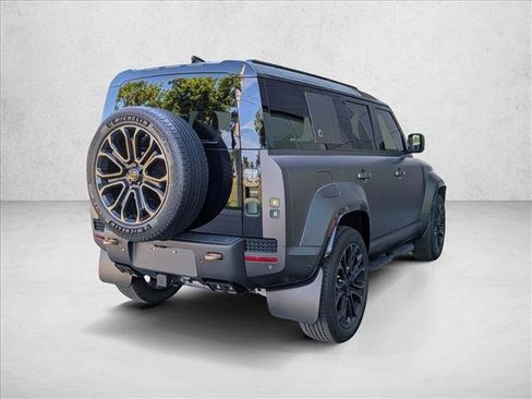 New 2026 Land Rover Defender 110 OCTA AWD/4WD image 2