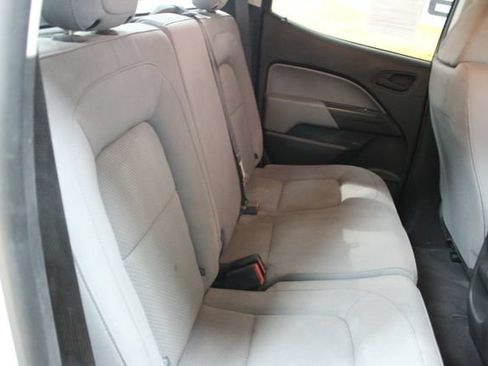 Used 2020 Chevrolet Colorado W/T w/ WT Convenience Package AWD/4WD image 9