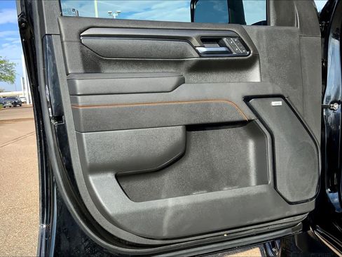 Used 2025 GMC Sierra 2500 AT4 w/ AT4 Premium Plus Package image 22