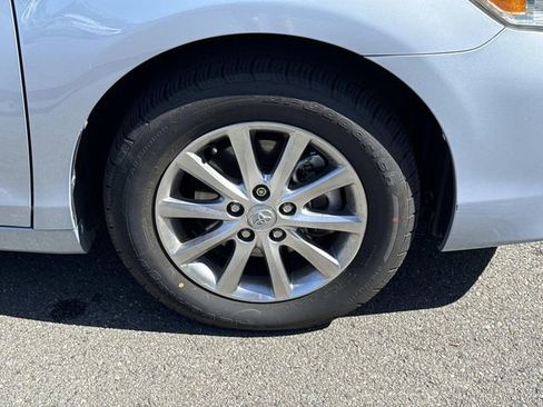 Used 2010 Toyota Camry Hybrid FWD image 7