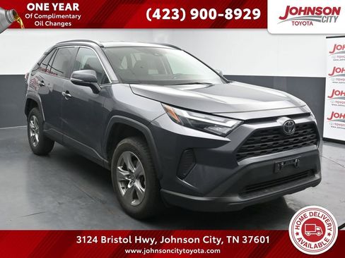 Used 2024 Toyota RAV4 XLE image 1