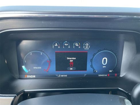 Used 2023 Ford F350 Lariat w/ Chrome Package image 15