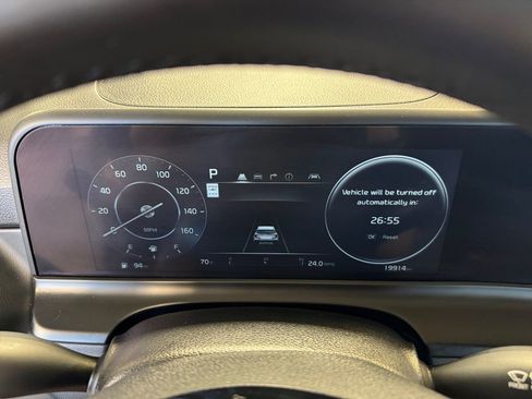 Certified 2024 Kia Seltos SX w/ SX Sunroof Package AWD/4WD image 16