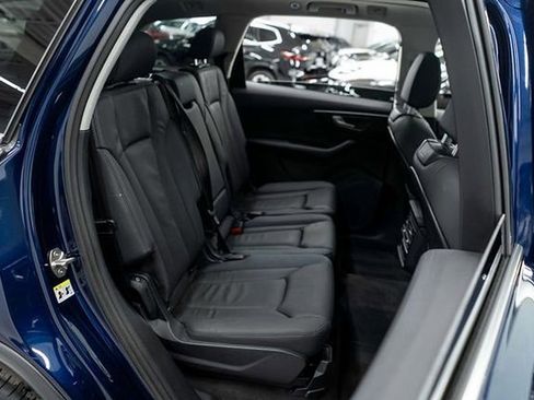 Used 2023 Audi Q7 3.0T Premium image 11