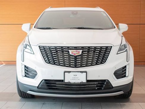 Used 2025 Cadillac XT5 Premium Luxury AWD/4WD image 2