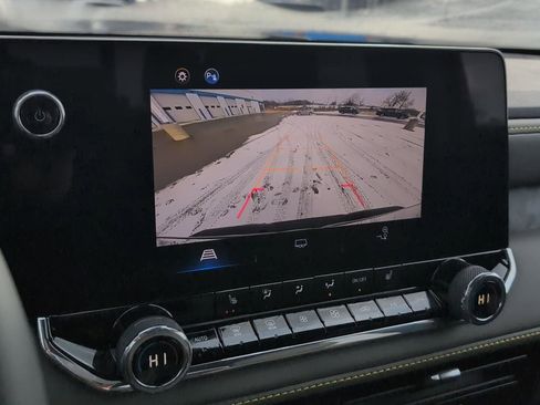 Used 2024 Chevrolet Colorado ZR2 w/ Safety Package image 27