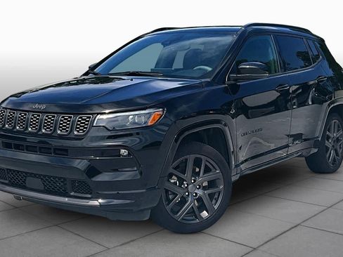 Used 2024 Jeep Compass Limited w/ High Altitude Package AWD/4WD image 1
