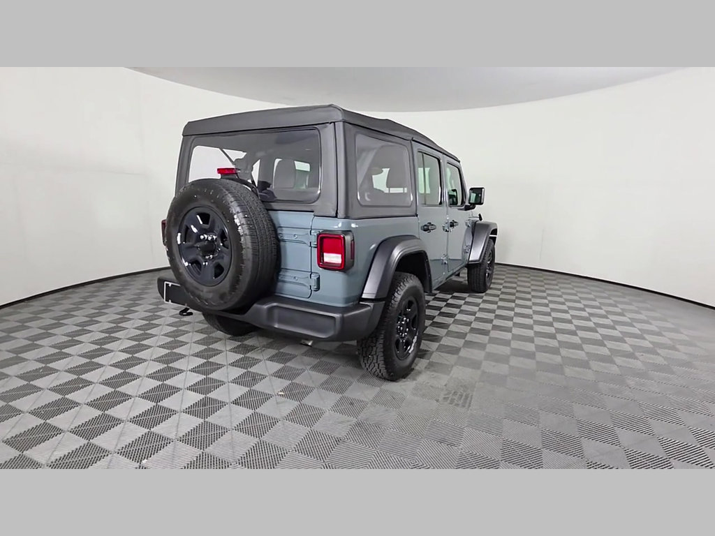 Used 2025 Jeep Wrangler Unlimited Sport AWD/4WD image 39