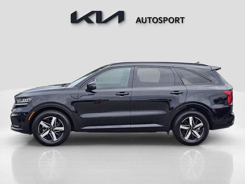 Certified 2023 Kia Sorento S w/ Panoramic Sunroof Package image 14