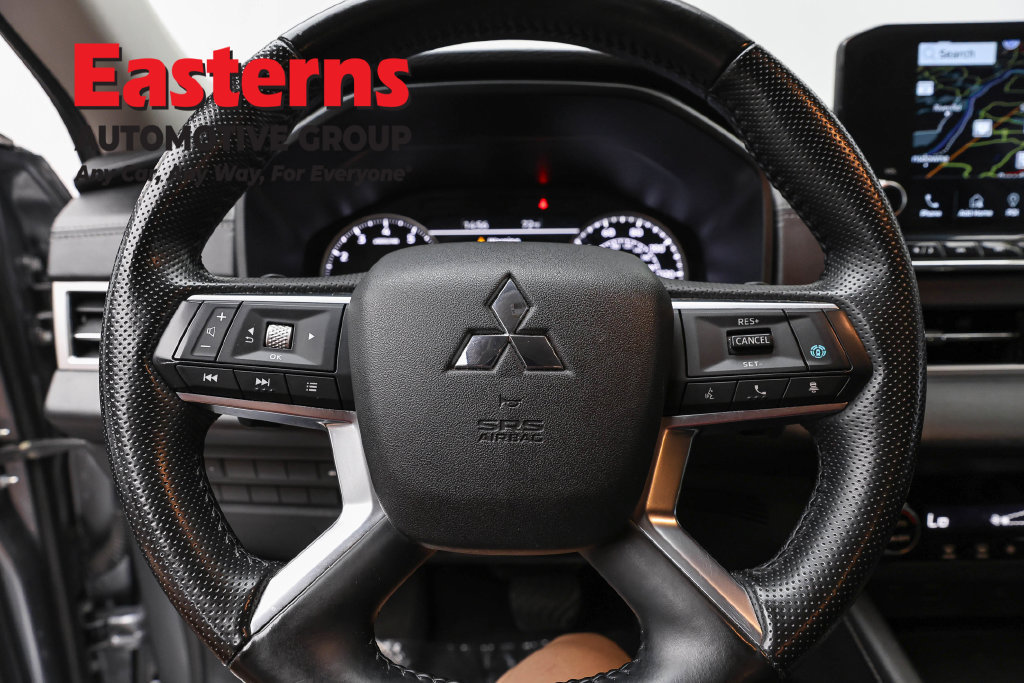 Used 2024 Mitsubishi Outlander SE FWD image 12