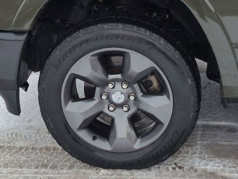 Used 2021 RAM 1500 Big Horn w/ Built-to-serve Edition image 14