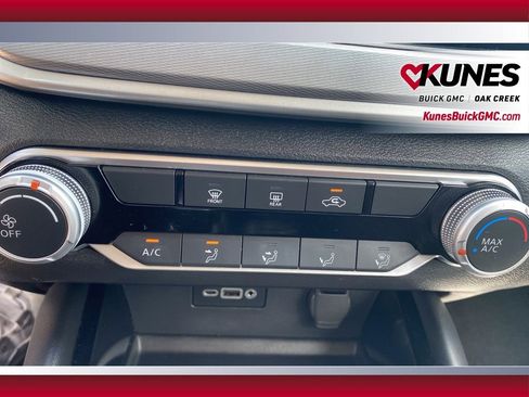 Used 2024 Nissan Altima 2.5 SR image 19