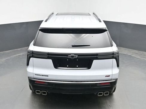 New 2026 Chevrolet Traverse RS w/ LPO, Floor Liner Package FWD image 41