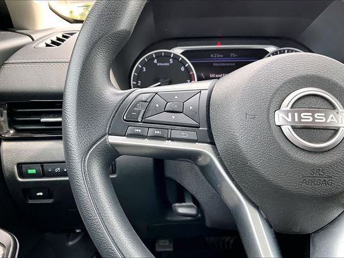 Used 2024 Nissan Sentra SV FWD image 24