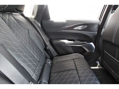 New 2027 Cadillac Lyriq Signature Luxury w/ Nappa Leather Package AWD/4WD image 11