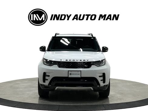 Used 2020 Land Rover Discovery Landmark image 9