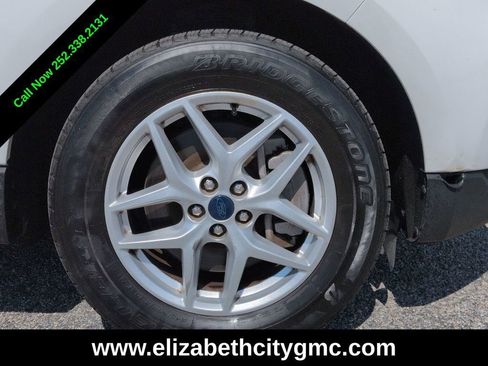 Used 2022 Ford Edge SEL w/ Convenience Package AWD/4WD image 12