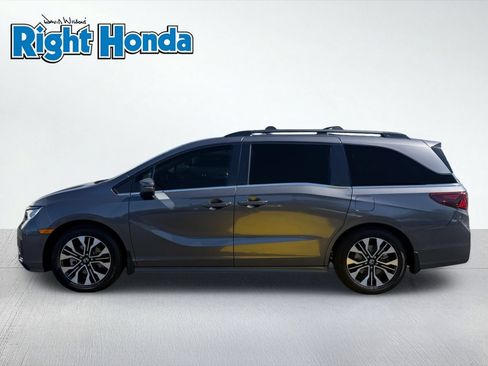 New 2026 Honda Odyssey Elite image 3