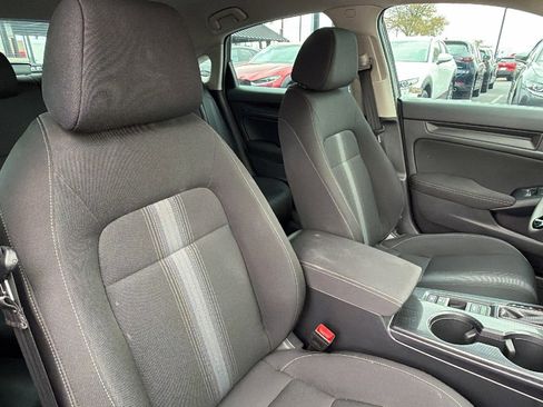 Used 2023 Honda Civic LX image 36