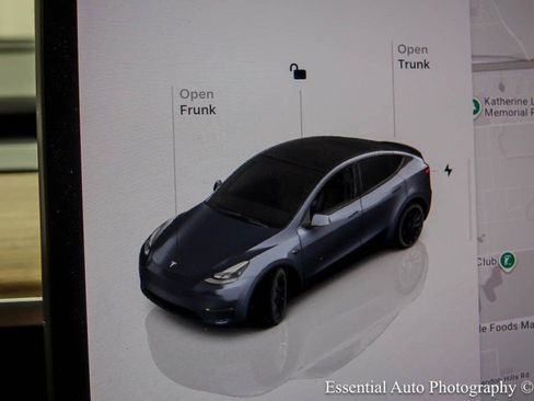 Used 2023 Tesla Model Y Performance AWD/4WD image 17