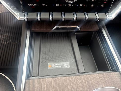 New 2026 GMC Acadia Denali w/ Super Cruise Package image 15