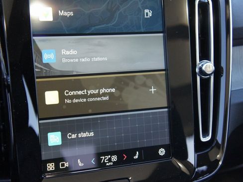 New 2025 Volvo XC40 B5 Core w/ Protection Package Premier image 15