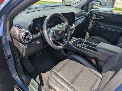 Used 2026 Chevrolet Equinox LT w/ Convenience Package II AWD/4WD image 12