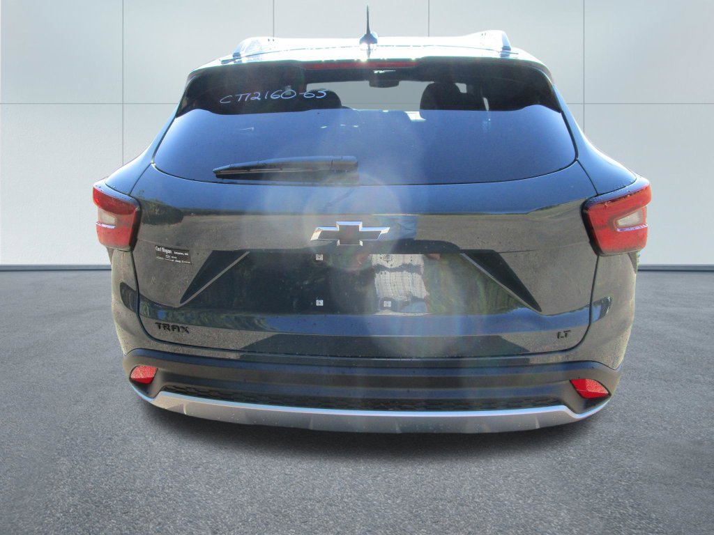 New 2026 Chevrolet Trax LT w/ LT Convenience Package FWD image 10
