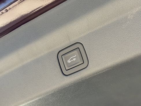 New 2025 Cadillac Escalade IQ Sport 2 w/ LPO, ONYX Package image 11