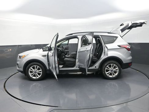 Used 2018 Ford Escape SE AWD/4WD image 34