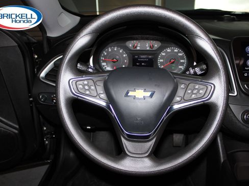 Used 2024 Chevrolet Malibu LS FWD image 21
