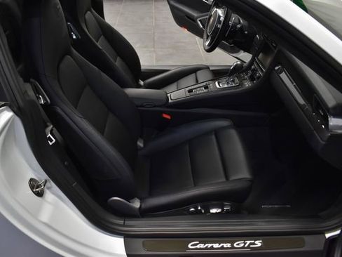 Used 2015 Porsche 911 Carrera GTS image 21