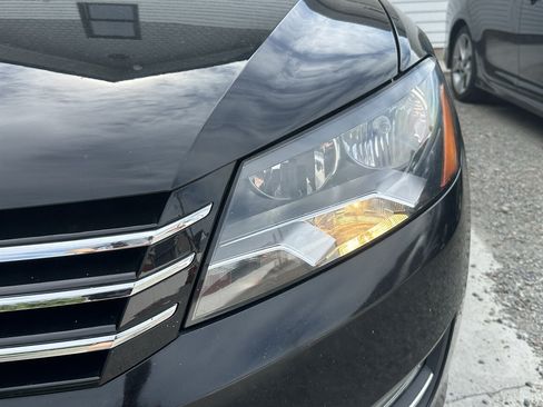 Used 2014 Volkswagen Passat TDI SEL Premium FWD image 31