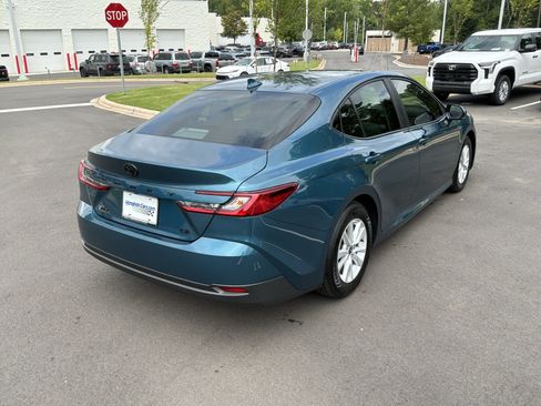 Used 2026 Toyota Camry LE FWD image 10