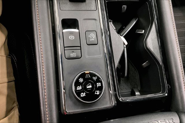 Used 2023 Nissan Pathfinder Rock Creek AWD/4WD image 37