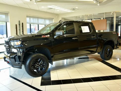Used 2021 Chevrolet Silverado 1500 Custom Trail Boss w/ Safety Confidence Package AWD/4WD image 3