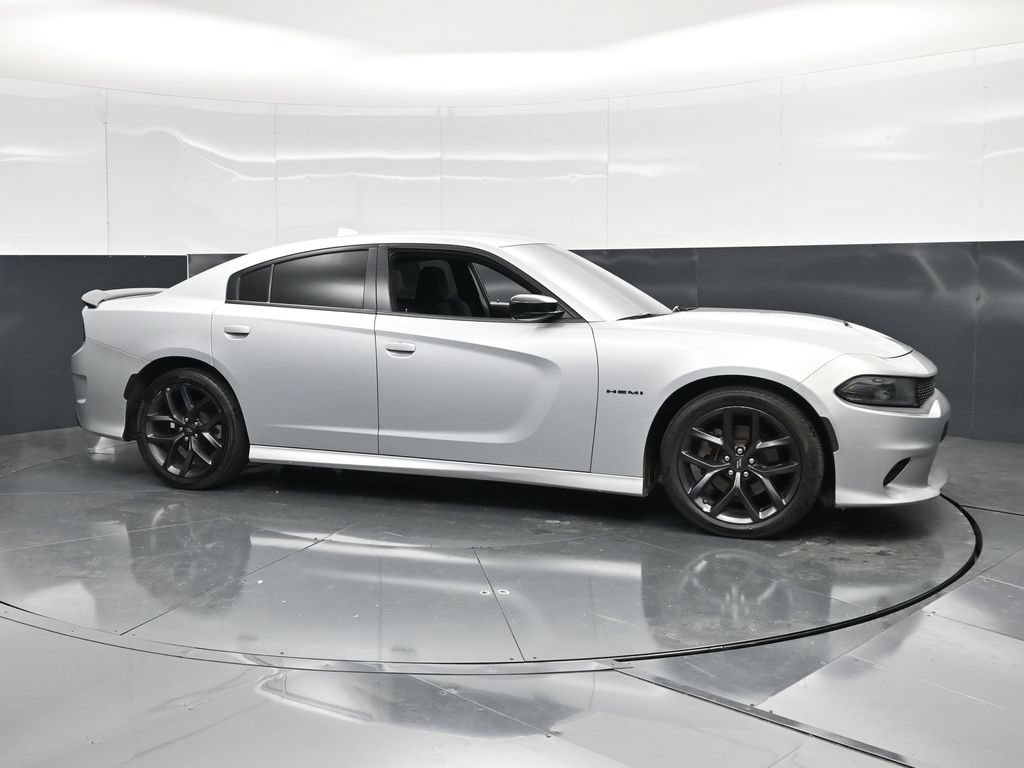 Used 2022 Dodge Charger R/T w/ Blacktop Package RWD image 4
