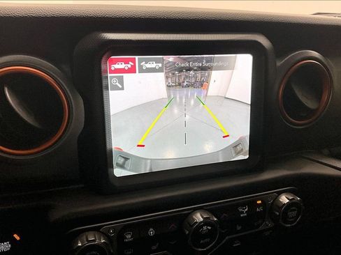 Used 2021 Jeep Gladiator Mojave AWD/4WD image 26