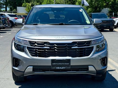 Used 2025 Kia Seltos LX AWD/4WD image 2