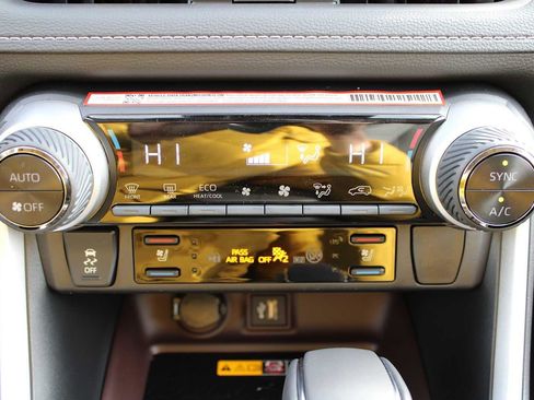 New 2025 Toyota RAV4 Limited image 20